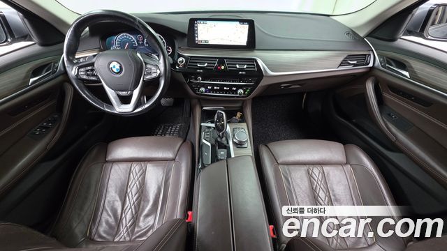 BMW 5-Series 2018 — photo 7