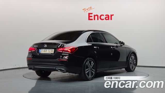 Mercedes-Benz A-Class 2021 — photo 2