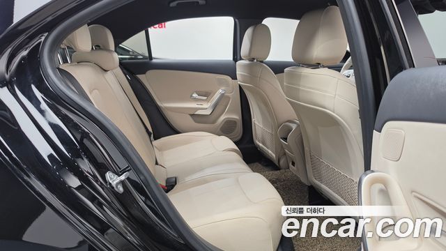 Mercedes-Benz A-Class 2021 — photo 17