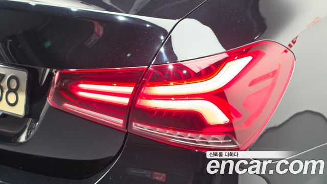 Mercedes-Benz A-Class 2021 — photo 9