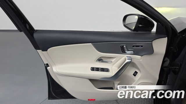Mercedes-Benz A-Class 2021 — photo 14