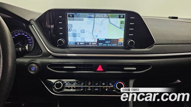Hyundai Sonata 2020 — photo 17