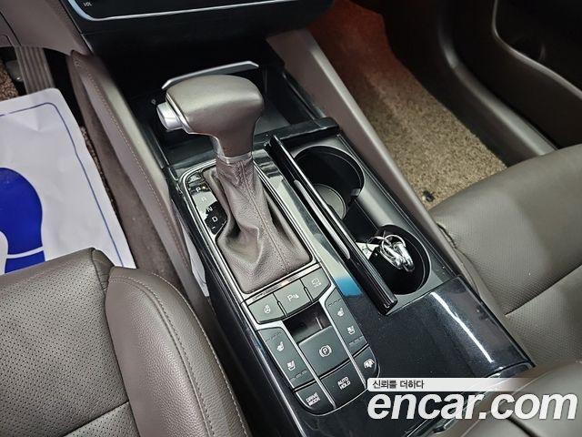 Kia K7 2018 — photo 8