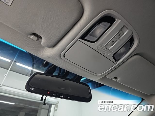 Kia K7 2018 — photo 17