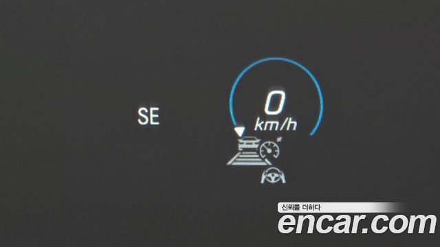 Mercedes-Benz E-Class 2022 — photo 31