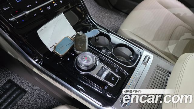 Kia Canival 2021 — photo 9