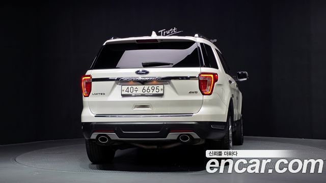 Ford Explorer 2018 — photo 4