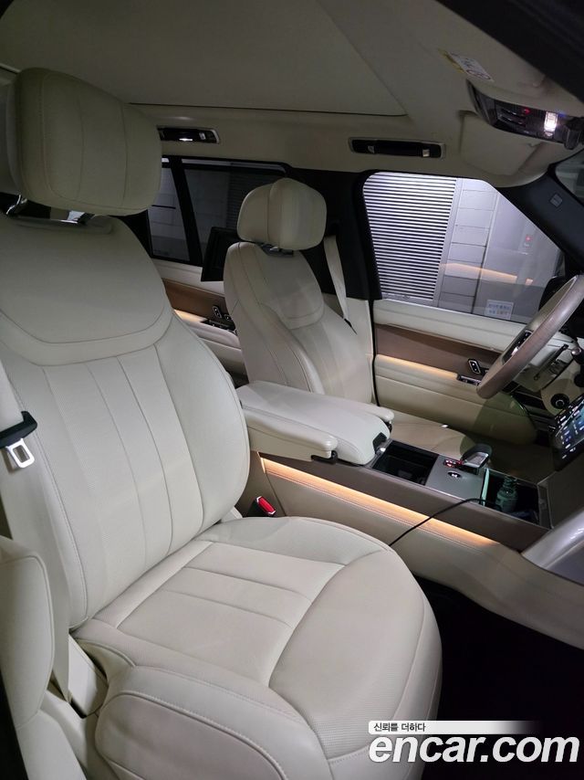 Land Rover Range Rover 2025 — photo 14