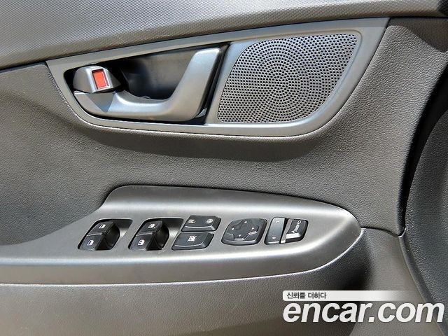 Hyundai Kona 2019 — photo 12