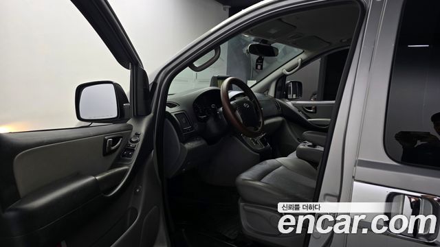 Hyundai Starex 2016 — photo 10