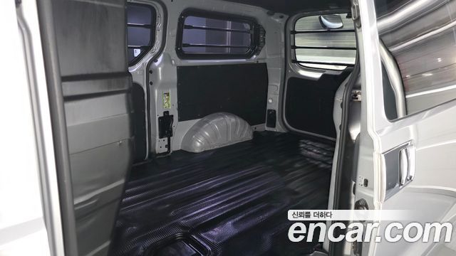 Hyundai Starex 2016 — photo 12