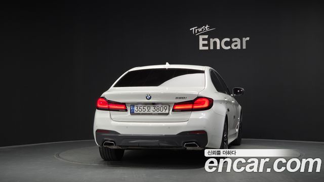 BMW 5-Series 2023 — photo 4