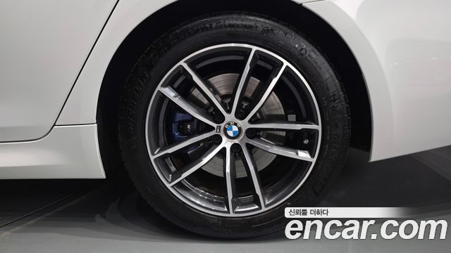 BMW 5-Series 2023 — photo 7
