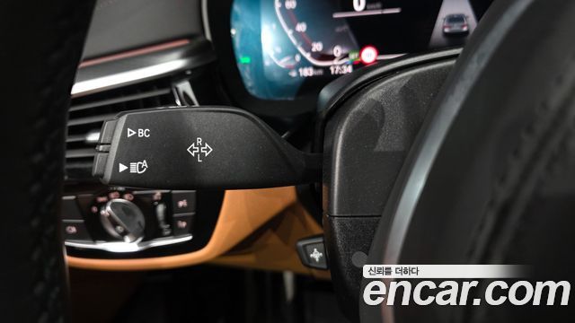 BMW 5-Series 2023 — photo 29