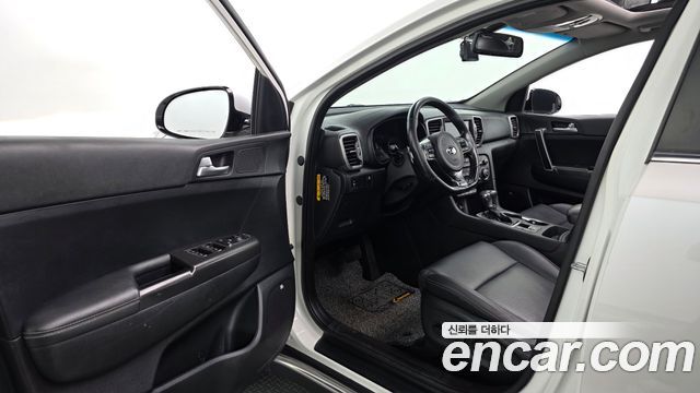 Kia Sportage 2016 — photo 10