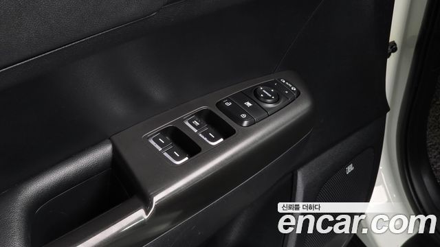 Kia Sportage 2016 — photo 16