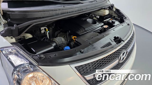 Hyundai Starex 2016 — photo 6