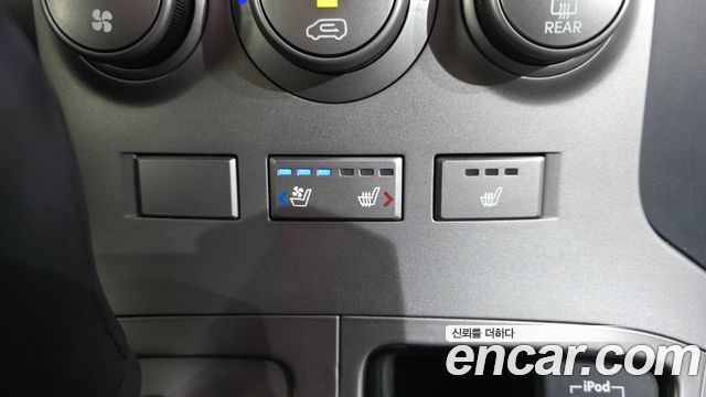 Hyundai Starex 2016 — photo 16