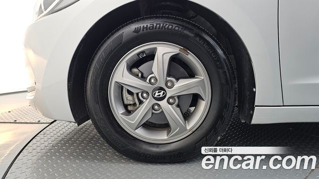 Hyundai AVANTE 2016 — photo 5