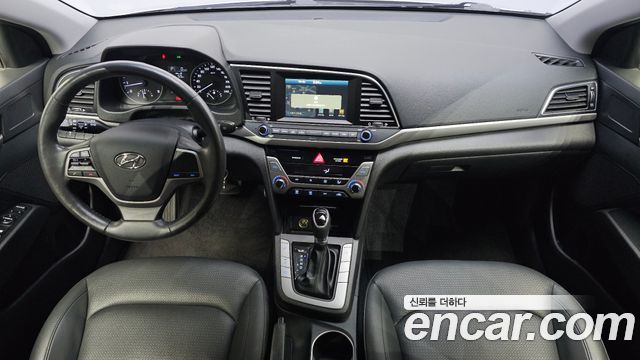 Hyundai AVANTE 2016 — photo 7