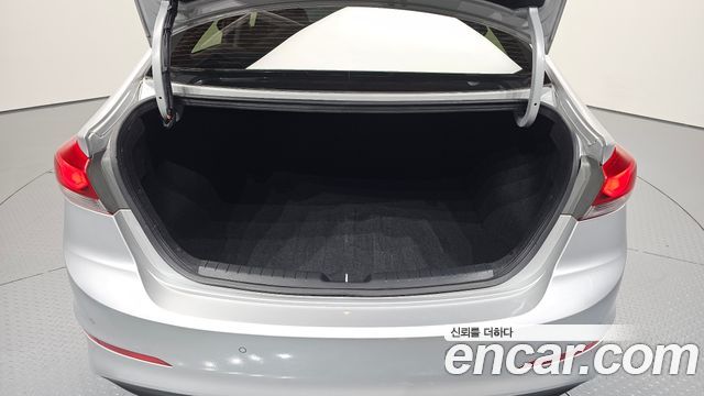 Hyundai AVANTE 2016 — photo 20