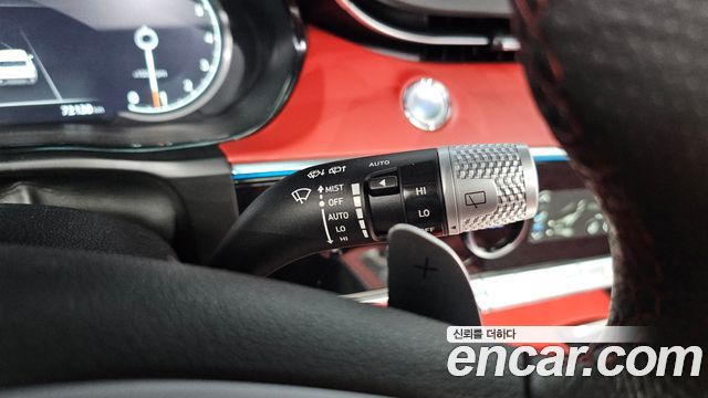 Genesis GV70 2023 — photo 26