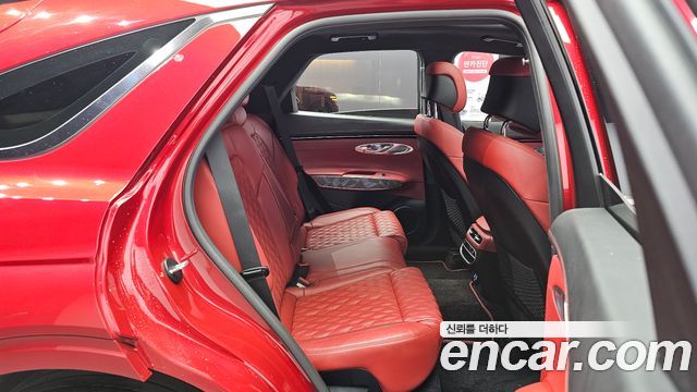 Genesis GV70 2023 — photo 16