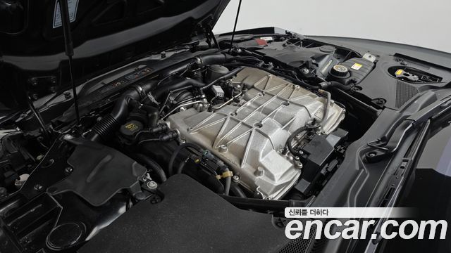 Jaguar F-TYPE 2019 — photo 6