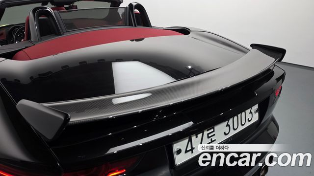 Jaguar F-TYPE 2019 — photo 19