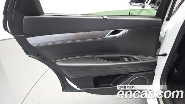 Genesis G80 2021 — photo 15