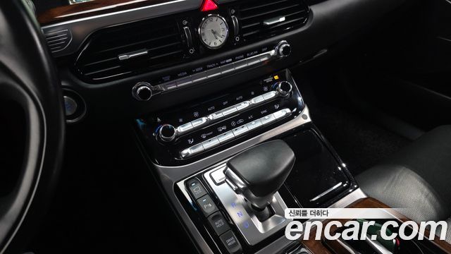Genesis EQ900 2016 — photo 12