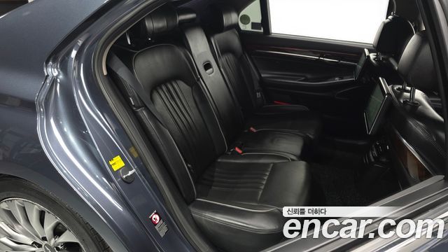 Genesis EQ900 2016 — photo 18