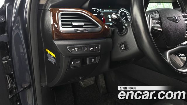 Genesis EQ900 2016 — photo 19