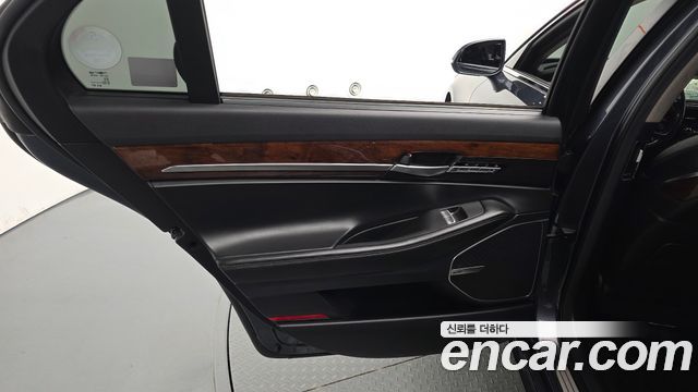 Genesis EQ900 2016 — photo 15