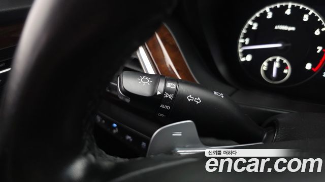 Genesis EQ900 2016 — photo 34