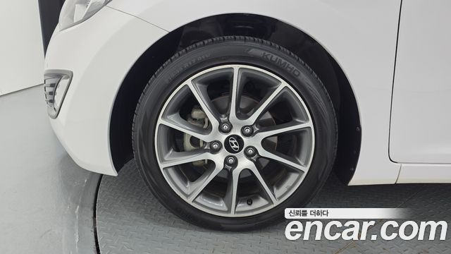 Hyundai AVANTE 2014 — photo 5