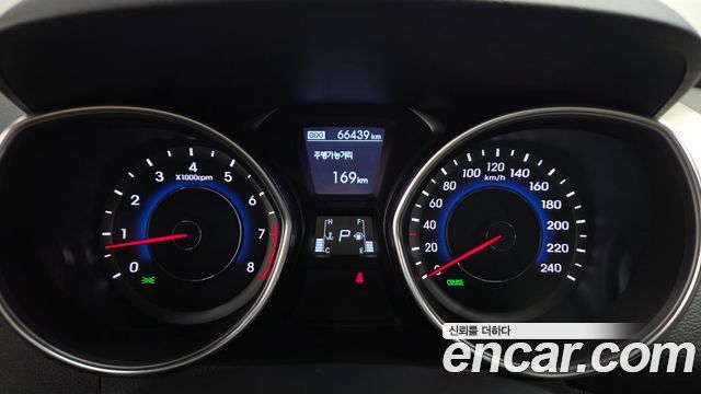 Hyundai AVANTE 2014 — photo 8