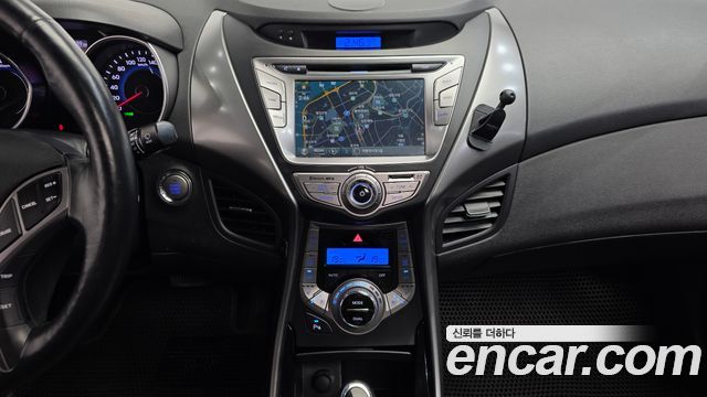 Hyundai AVANTE 2014 — photo 15