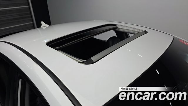 Hyundai AVANTE 2014 — photo 19