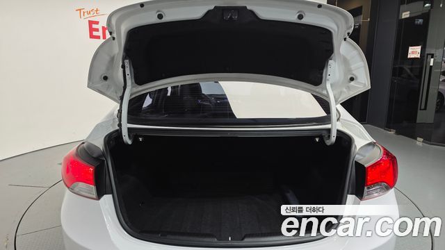 Hyundai AVANTE 2014 — photo 20