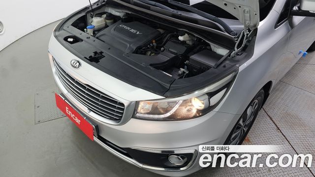 Kia Canival 2015 — photo 6