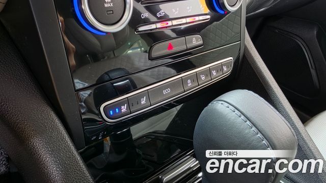 Renault Korea SM6 2016 — photo 10