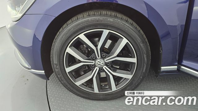 Volkswagen Passat 2018 — photo 5