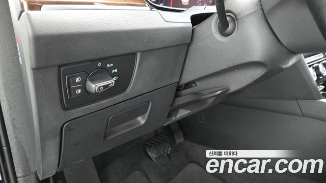 Volkswagen Passat 2018 — photo 17