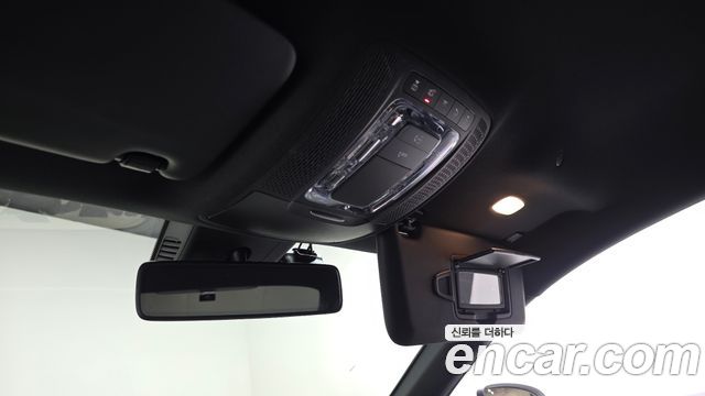 Mercedes-Benz A-Class 2020 — photo 34