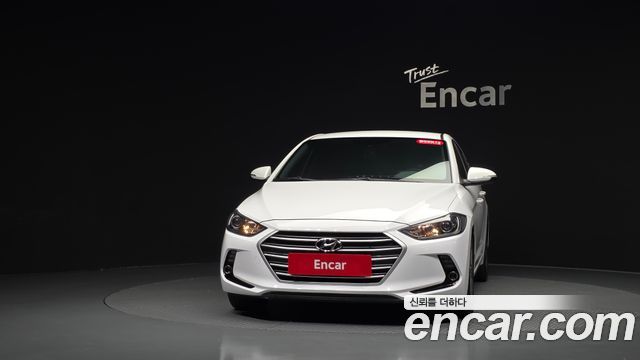 Hyundai AVANTE 2018 — photo 3