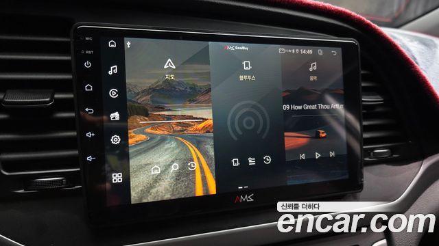 Hyundai AVANTE 2018 — photo 21