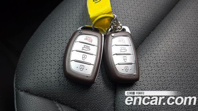 Hyundai AVANTE 2018 — photo 30