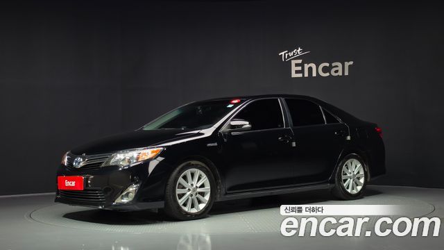 Toyota Camry 2012 — photo 1