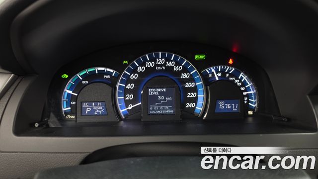 Toyota Camry 2012 — photo 8